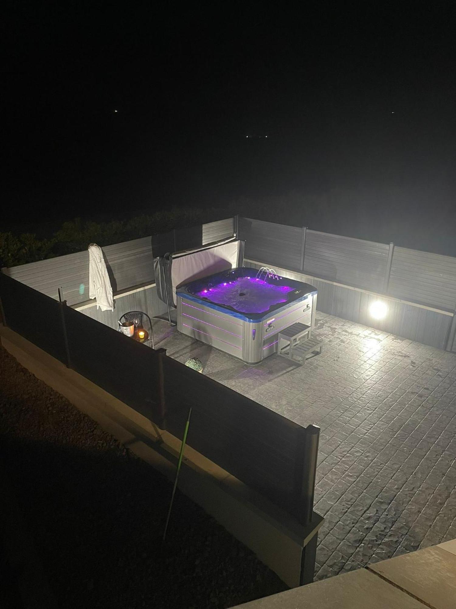 View 37 Apartment Greencastle  Esterno foto
